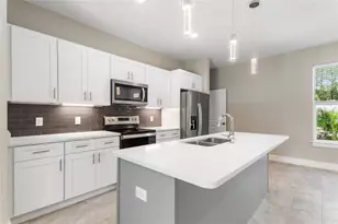 24459 SW Kingsway Cir, Arcadia, FL 34269 - Photo 13