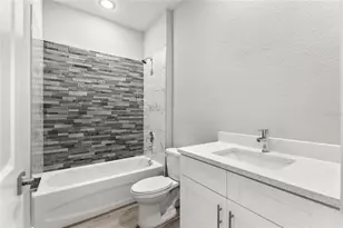 24479 SW Kingsway Cir, Arcadia, FL 34269 - Photo 9