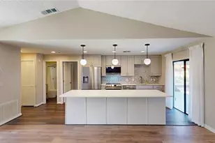 8004 S Madeira Ct, Orlando, FL 32836 - Photo 9