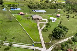 620 Willow Pond Ln, Osteen, FL 32764 - Photo 5