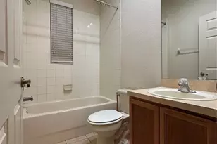 3001 Laurel Run Ln, Kissimmee, FL 34741 - Photo 19