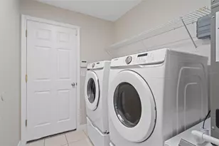 1056 Princeton Dr, Clermont, FL 34711 - Photo 19