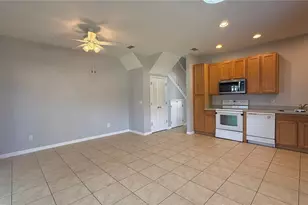 2481 Caravelle Cir, Kissimmee, FL 34746 - Photo 7