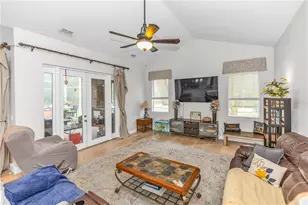 150 Sheryl Dr, Deltona, FL 32738 - Photo 5