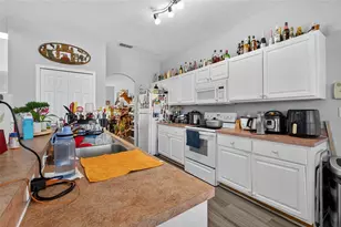 1202 Cumbrian Lakes Ct, Kissimmee, FL 34746 - Photo 13