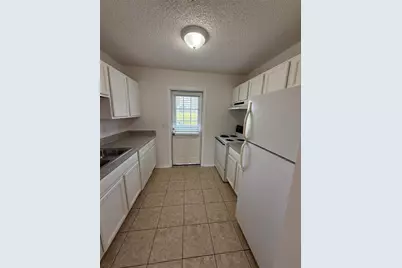 2744 Botts Landing Road #204, Deland, FL 32720 - Photo 5