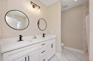 1431 39th St, Orlando, FL 32839 - Photo 11