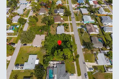 31 W Seminole Drive, Venice, FL 34293 - Photo 9