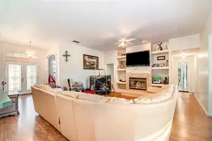 22631 Robbins Rd, Astatula, FL 34705 - Photo 5