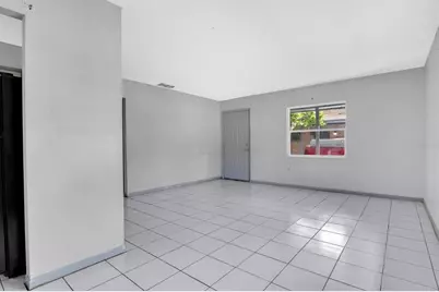 2464 Chestnut Woods Drive, Lakeland, FL 33815 - Photo 11