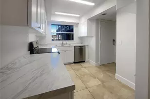 1028 Apollo Beach Blvd, Apollo Beach, FL 33572 - Photo 11