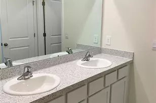 8769 Milestone Dr, Sarasota, FL 34238 - Photo 15