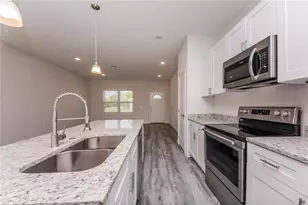 137 Violet Ct, Kissimmee, FL 34759 - Photo 5