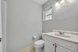 146 Ave C, Geneva, FL 32732 - Photo 13