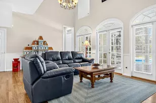 8719 Summerville Pl, Orlando, FL 32819 - Photo 5