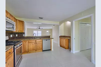 5517 Thurston Avenue, Lake Worth, FL 33463 - Photo 13