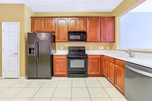 6206 Castelven Dr, Orlando, FL 32835 - Photo 9