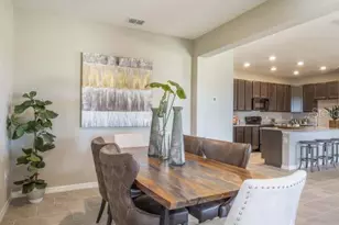 808 Sunshower Dr, Lady Lake, FL 32159 - Photo 7