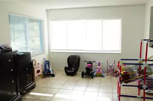 5106 Lee Cir S, Lehigh Acres, FL 33971 - Photo 7