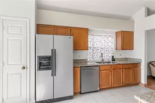 817 Garden Glen, Lake Mary, FL 32746 - Photo 5