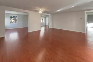 2132 McIntosh Rd, Sarasota, FL 34232 - Photo 11