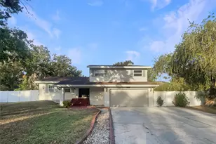 1911 Rambling Ln, Brandon, FL 33510 - Photo 3