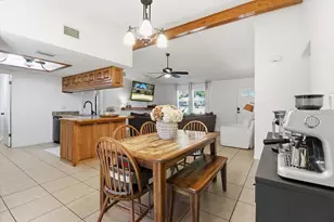 807 N Hollywood Cir, Crystal River, FL 34429 - Photo 13