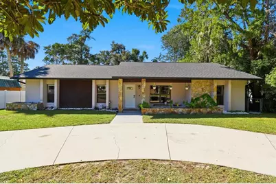 807 N Hollywood Circle, Crystal River, FL 34429 - Photo 1