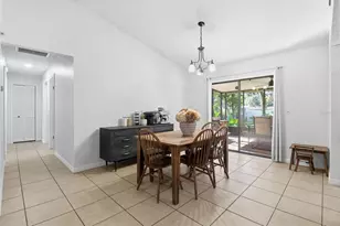 807 N Hollywood Cir, Crystal River, FL 34429 - Photo 9