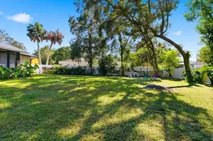 807 N Hollywood Cir, Crystal River, FL 34429 - Photo 33