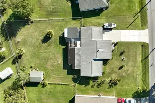 1395 Emerald Dr, Kissimmee, FL 34744 - Photo 3