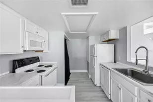 205 Coconut Palm Way, Davenport, FL 33897 - Photo 9