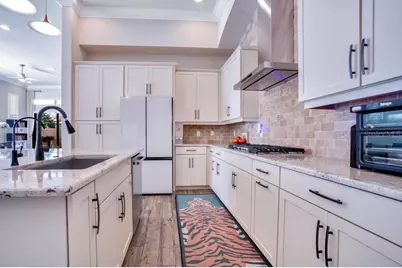 8394 Via Vittoria Way, Orlando, FL 32819 - Photo 9