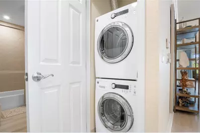 7600 Sandy Ridge Drive #204, Reunion, FL 34747 - Photo 9