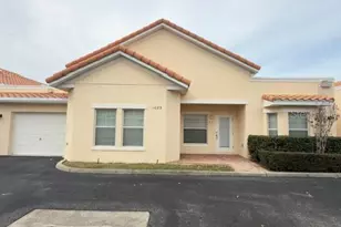 1083 David Walker Dr, Tavares, FL 32778 - Photo 1