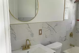 1311 11th Ave S, Saint Petersburg, FL 33705 - Photo 9