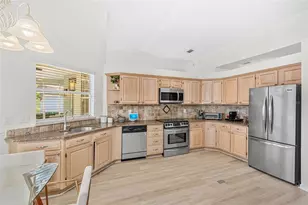 8449 Island Palm Cir, Orlando, FL 32835 - Photo 13