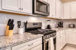 7561 Oak Spg Ln, Davenport, FL 33837 - Photo 9