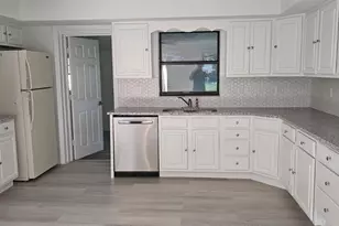 2525 Poinsetta Ave, Sanford, FL 32773 - Photo 5