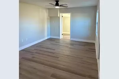 3659 Lalani Way, Sarasota, FL 34232 - Photo 7