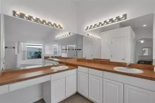 4700 Cumbrian Lakes Dr, Kissimmee, FL 34746 - Photo 11