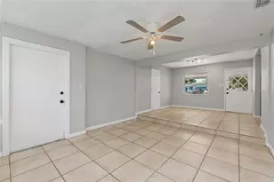 6494 3rd Ave S, Saint Petersburg, FL 33707 - Photo 15