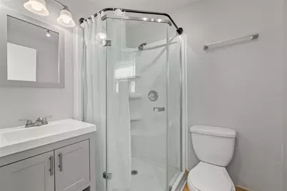 6494 3rd Avenue S, Saint Petersburg, FL 33707 - Photo 11