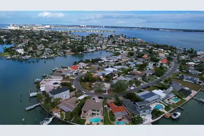 3615 Belle Vista Drive E, Saint Pete Beach, FL 33706 - Photo 15