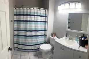 24 Sandalwood Dr, Davenport, FL 33837 - Photo 3