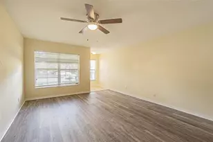 3412 Dragon View Ct, Valrico, FL 33594 - Photo 7