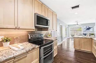 5037 Nadine St, Orlando, FL 32807 - Photo 7