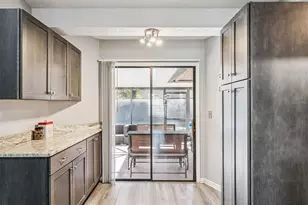 2334 Ashington Park Dr, Apopka, FL 32703 - Photo 11