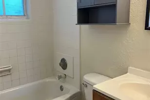 127 Country Club Dr, Sanford, FL 32771 - Photo 9