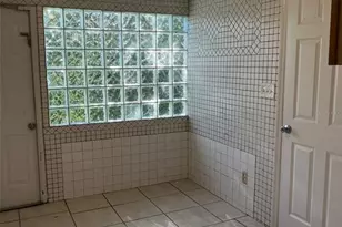 127 Country Club Dr, Sanford, FL 32771 - Photo 7